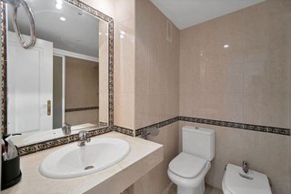 Piso en alquiler en Nueva Andalucía centro en Marbella