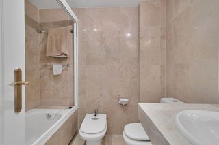 Piso en alquiler en Nueva Andalucía centro en Marbella