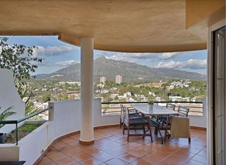 Piso en alquiler en Nueva Andalucía centro en Marbella
