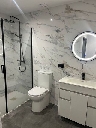 Local comercial en venta en La Salut - Lloreda en Badalona