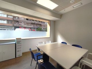 Local comercial en alquiler en Txagorritxu - El Pilar en Vitoria-Gasteiz