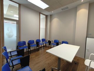 Local comercial en alquiler en Txagorritxu - El Pilar en Vitoria-Gasteiz