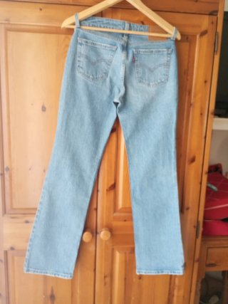 Levi's Low Pitch Boot leg size 25 w 30 L