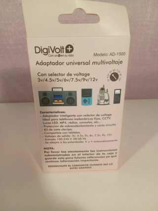 Adaptador universal multivoltaje