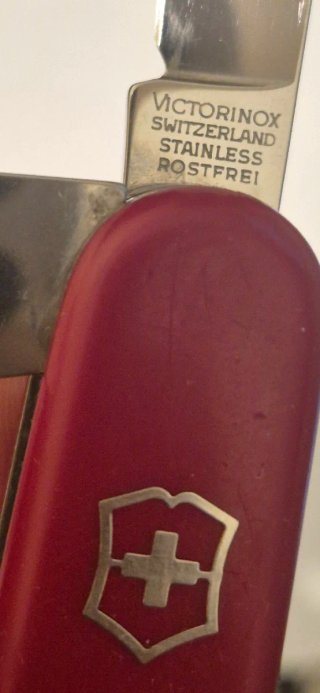 Coltellino Victorinox Huntsman Rosso