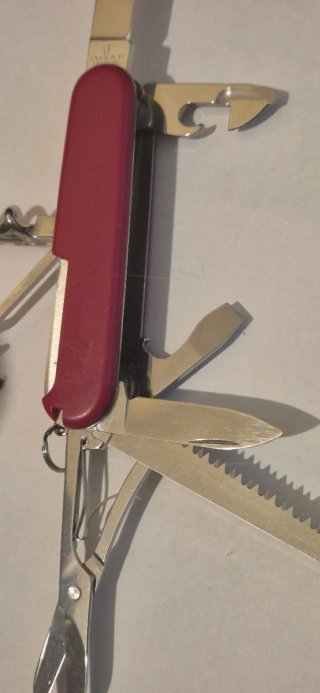 Coltellino Victorinox Huntsman Rosso