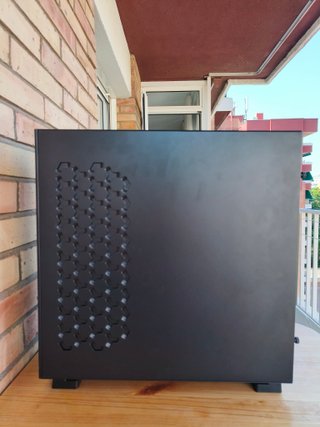Kit Caja PC SharkoonRGB + Fuente Gigabyte P650B