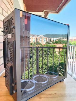 Kit Caja PC SharkoonRGB + Fuente Gigabyte P650B
