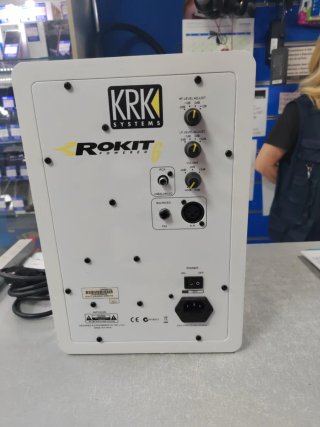 Altavoz KRK Rokit 6 powered Studio Blanco