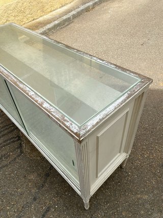 Mostrador madera y cristal tienda
