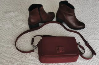 Bolso de hombro y mano.