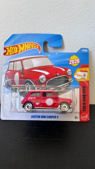 Hot Wheels Austin Mini Cooper S Rojo