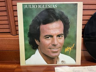 Julio Iglesias - Hey! (Primera edición)
