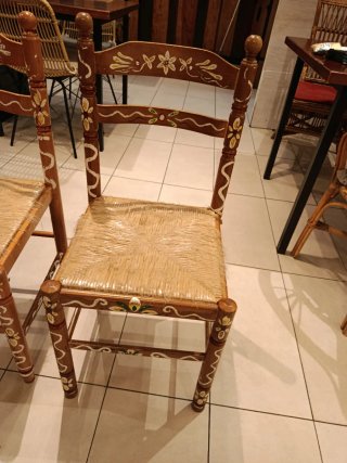 Conjunto de 2 sillas de madera y ratán restaurar