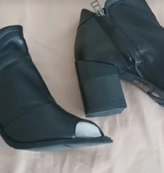 Botines de Piel para verano marca Camila's