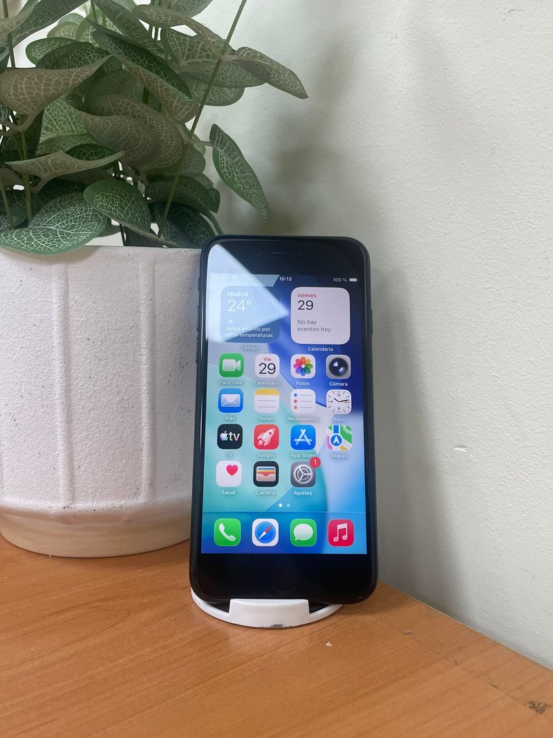 Apple iPhone SE [2022] (ref. 107836)