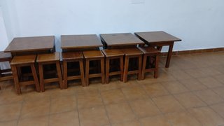 Lote 4 mesas bajas y 6 taburetes madera