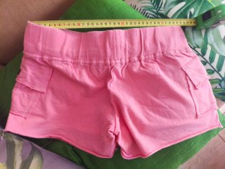 Pantalón deportivo corto rosa mujer