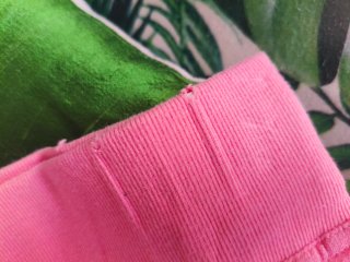 Pantalón deportivo corto rosa mujer