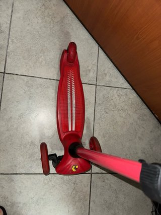 Monopattino Ferrari Rosso 3 Ruote