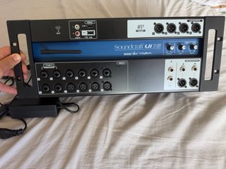 Mesa de mezclas digital Soundcraft Ui16