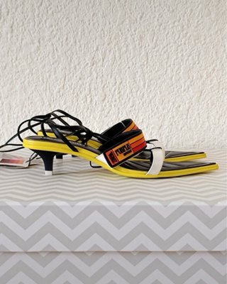 Sandalias piel tacón kitten edición limitada, T38