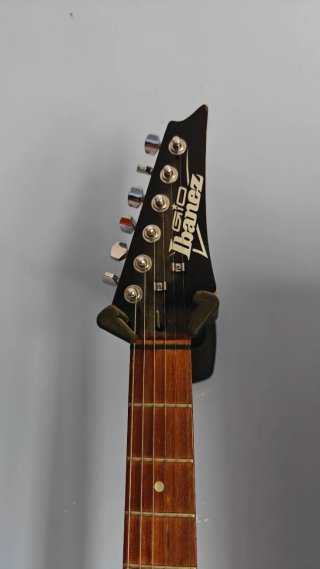 Guitarra Eléctrica Ibanez GIO