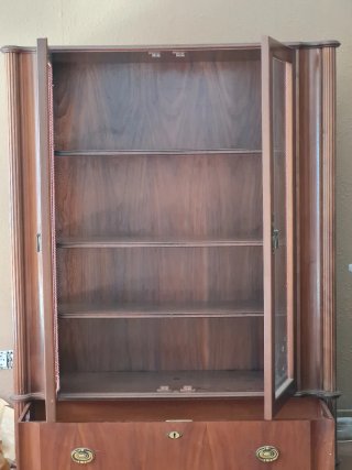 Mueble vitrina antiguo madera y cristal