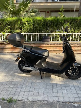 Yadea G5 Pro Ciclomotor Eléctrico Negro