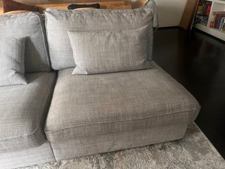 Sofá modular ikea kivik .