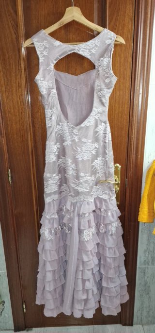 Vestido de Flamenco con Encaje y Volantes