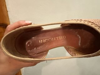Zapatos clásicos marca Incontro piel