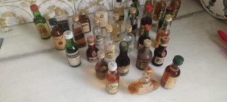 Collezione Miniature Bottiglie Vuote