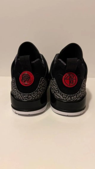 Jordan Spizike Low