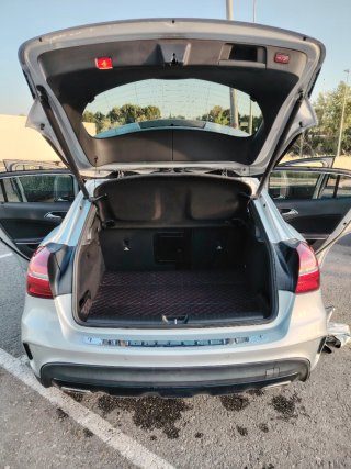 Mercedes-Benz GLA 200d AMG line 2019