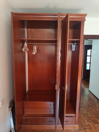 Armario ropero madera maciza