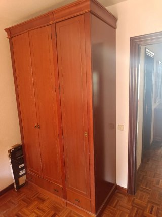 Armario ropero madera maciza
