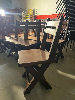 Sillas de madera rustica 15€/ud