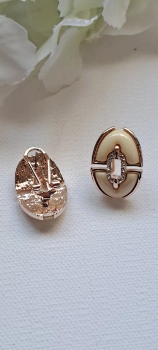 Pendientes dorados y beige