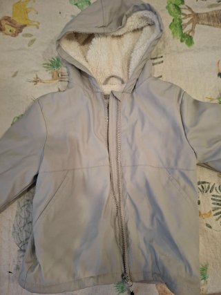 Chaqueta chubasquero con borreguito 3-4 años