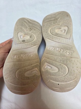 Lote 2 zapatillas niña Talla 24 skechers y Puma