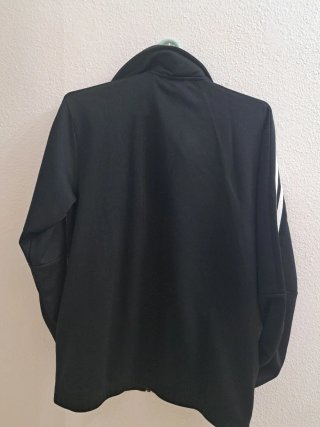 Chaqueta deportiva Adidas negra