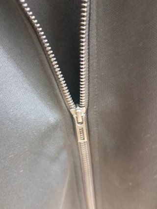 Chaqueta deportiva Adidas negra