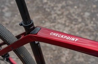 Trek Checkpoint SL 6 eTap (58) Roja