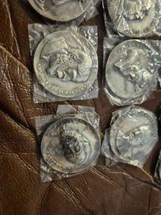 Lote de 13 Medallas Conmemorativas