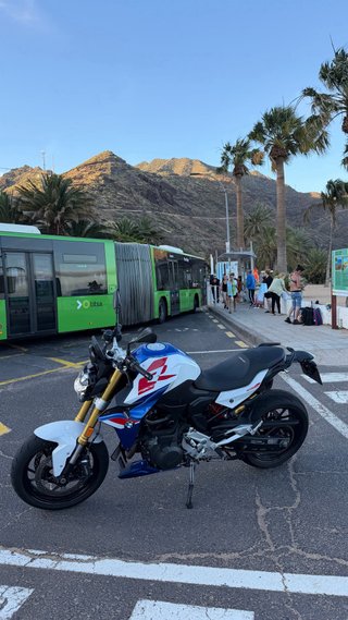 BMW F900R Full extras