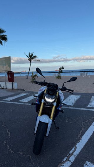 BMW F900R Full extras