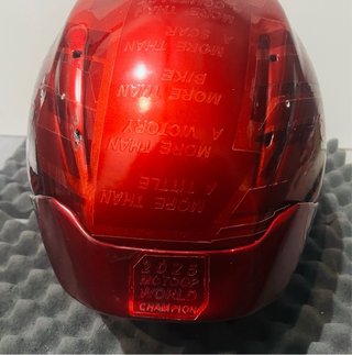 Casco Shoei XSPRPRO Marquez Campeón 2025