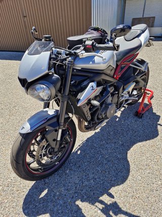 Triumph Street Triple R