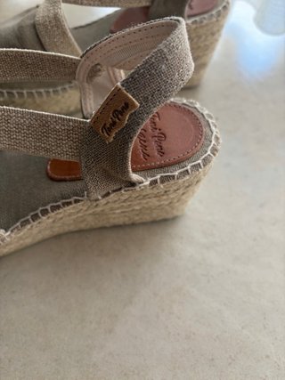 Sandalias esparto con cuña muy comoda